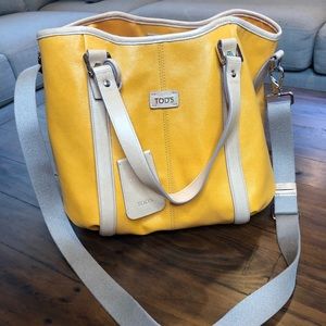 Tod’s Beautiful Canary Yellow Leather Lg Crossbody